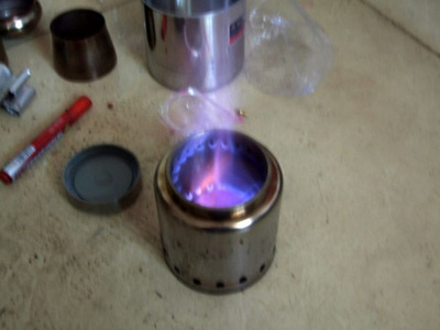 柴火炉版本的固体酒精炉--diy新创意[组图]